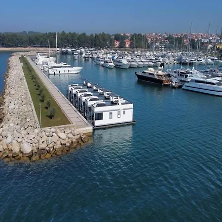 Exclusive Houseboat Directly In The Marina 3*